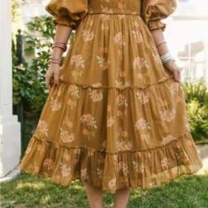 Ivy City Co Madeline Midi Dress in Celeste Floral